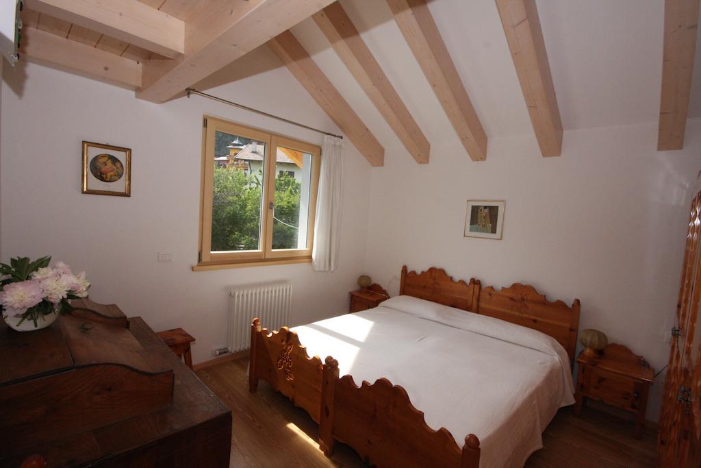 Cortalta Mountain Lodge Fai della Paganella Rum bild